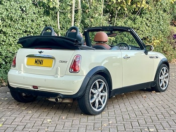 Used MINI Convertible 2007 for sale - 76718817: Photo