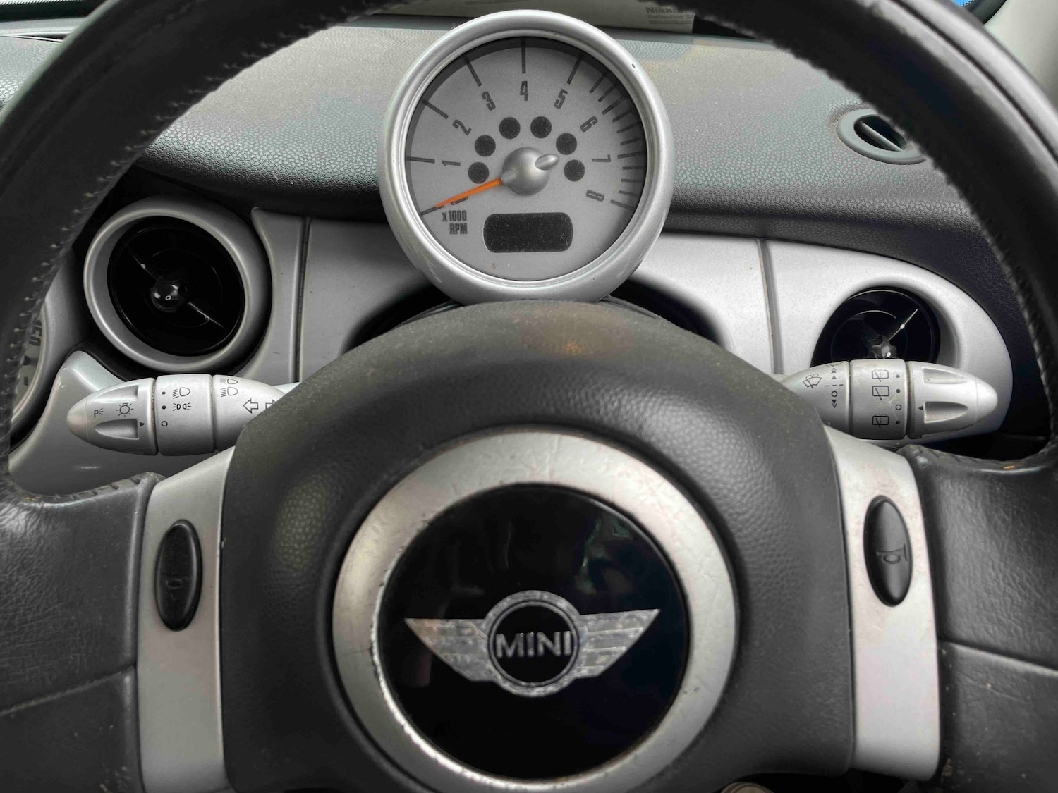 Used MINI Hatch 2001 for sale - 77137011: Photo 5