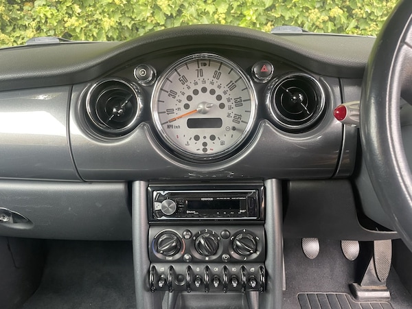 Used MINI Convertible 2006 for sale - 76205597: Photo 7