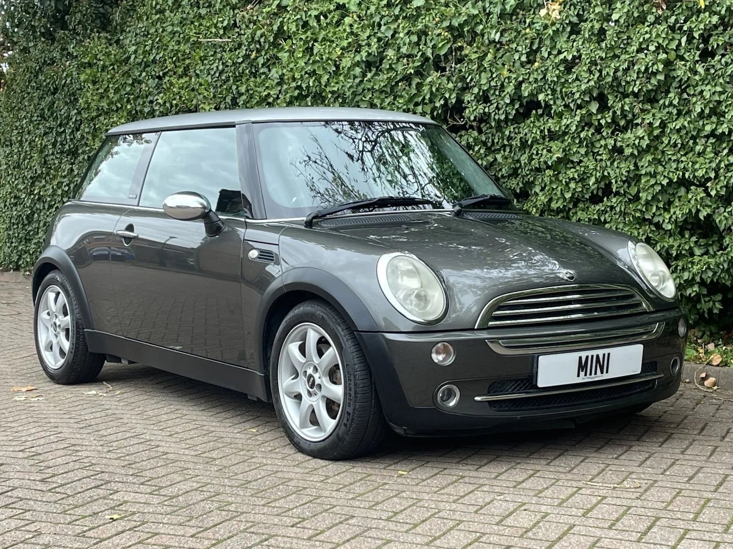 Used MINI Hatch 2005 for sale - 78165869: Photo 1