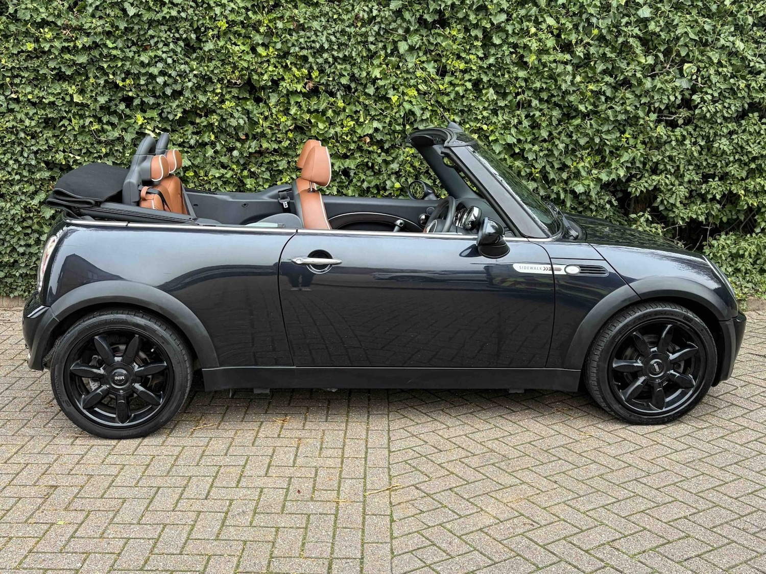 Used MINI Convertible 2008 for sale - 77745169: Photo 3