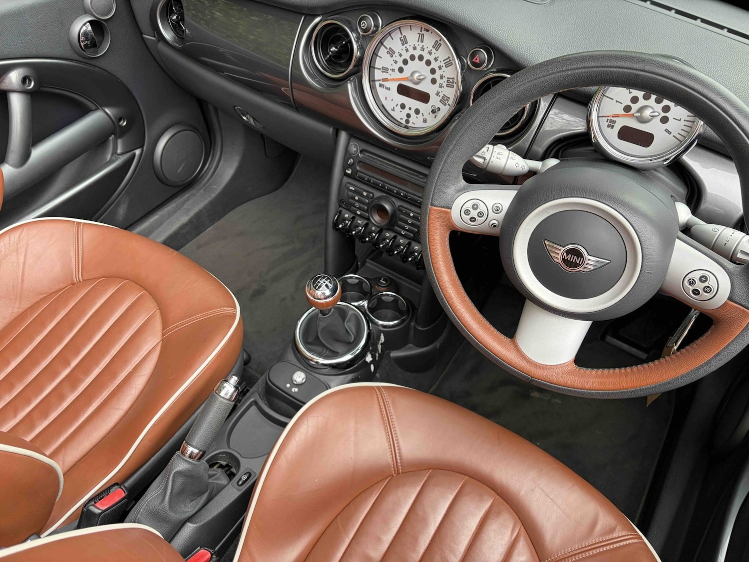 Used MINI Convertible 2008 for sale - 77745169: Photo 4