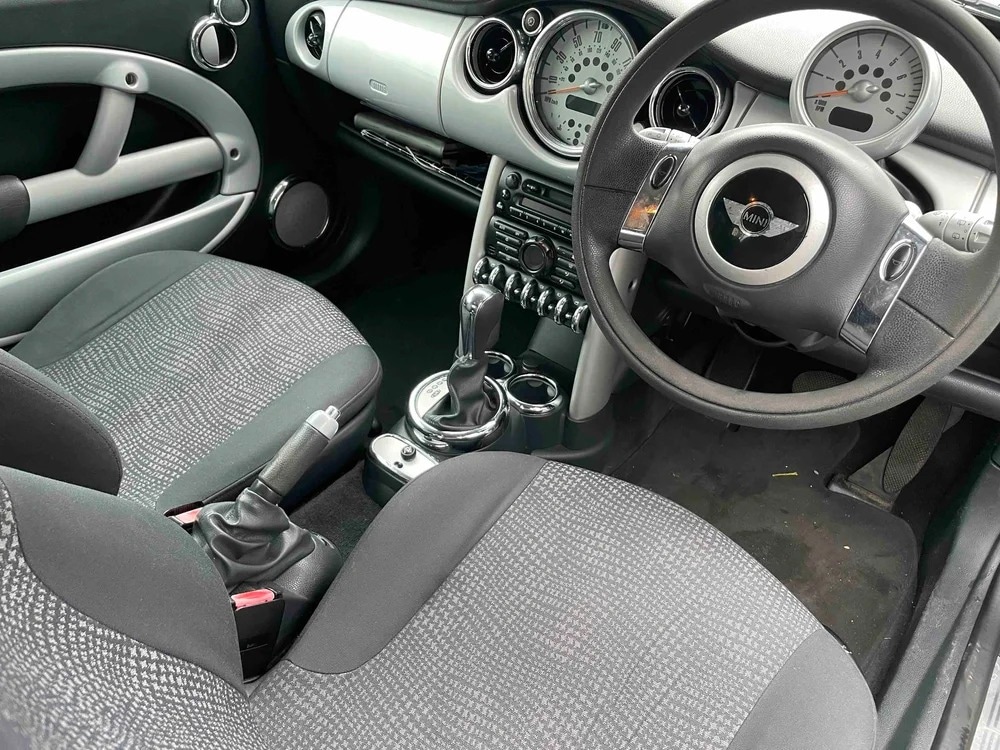 Used MINI Hatch 2002 for sale - 76206610: Photo 3