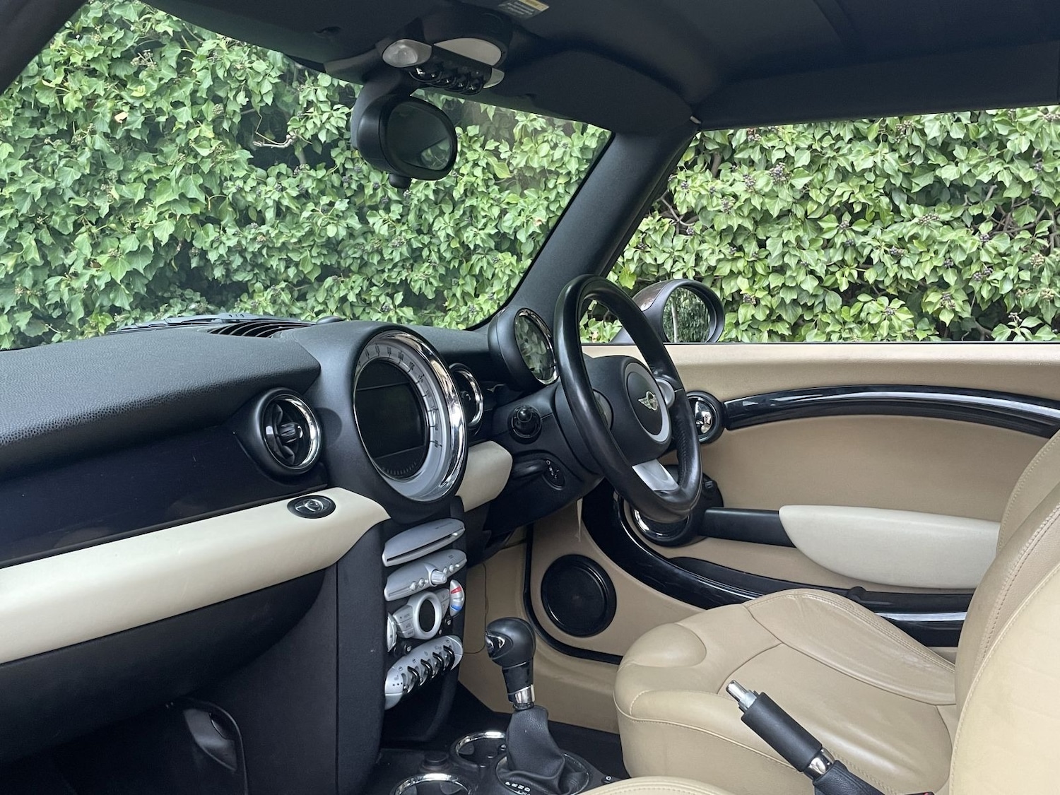 Used MINI Convertible 2009 for sale - 76722535: Photo 11