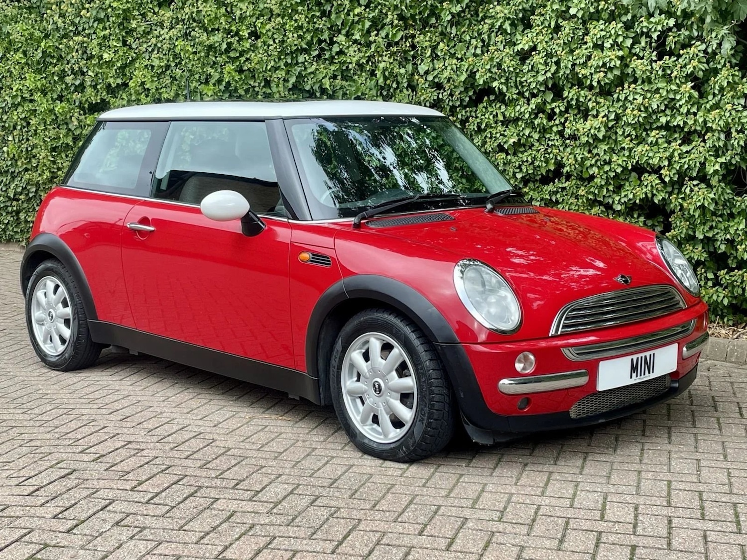 Used MINI Hatch 2003 for sale - 77356997: Photo 2