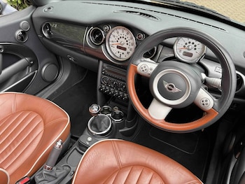 Used MINI Convertible 2007 for sale - 78701327: Photo