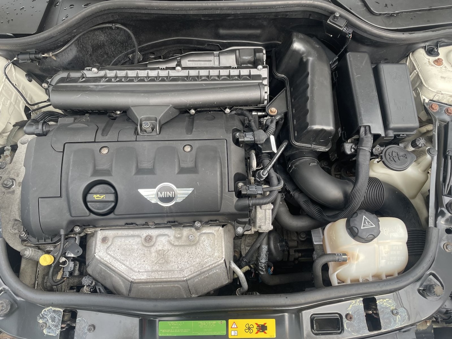 Used MINI Convertible 2010 for sale - 76375010: Photo 14