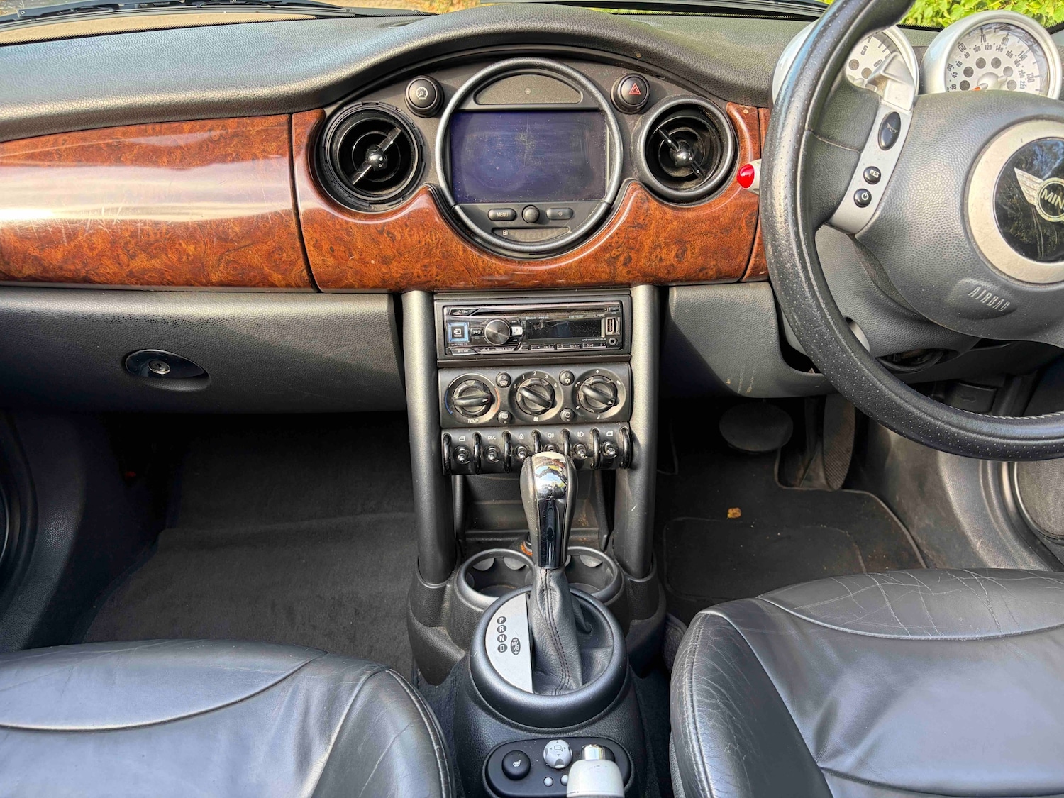 Used MINI Convertible 2005 for sale - 76567881: Photo 4