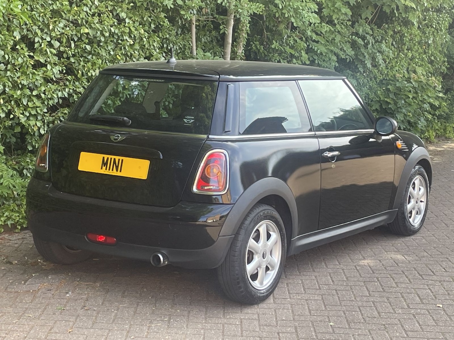 Used MINI Hatch 2009 for sale - 76640087: Photo 2