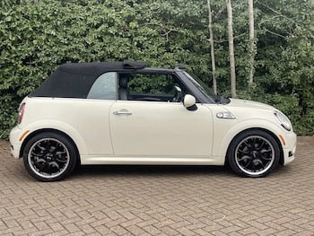 Used MINI Convertible 2010 for sale - 77803499: Photo