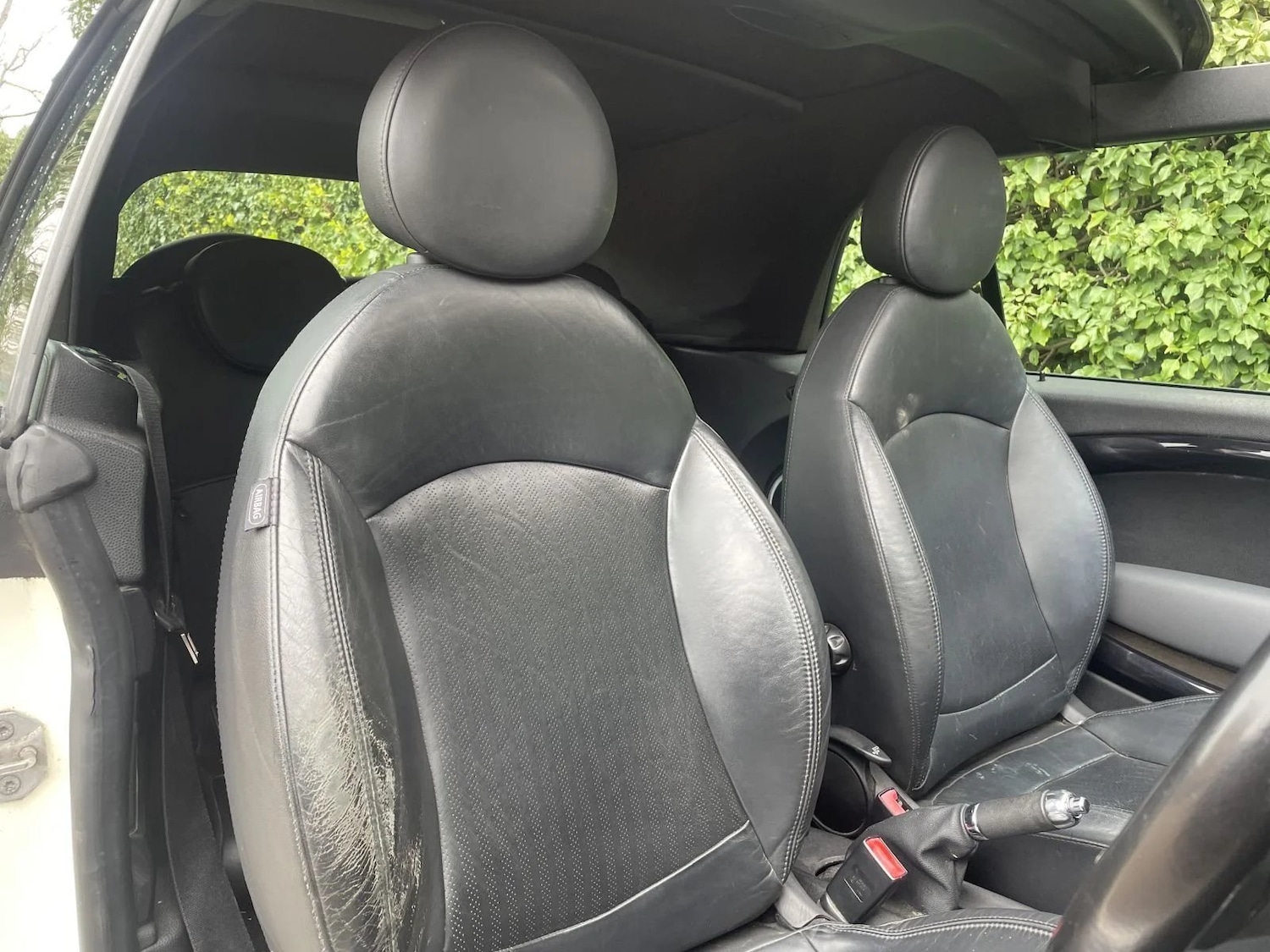 Used MINI Convertible 2010 for sale - 77803499: Photo 9