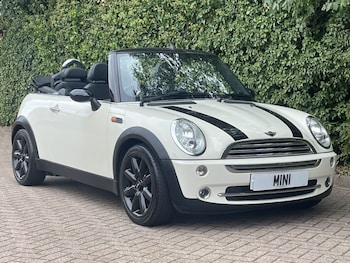 Used MINI Convertible 2006 for sale - 76693032: Photo