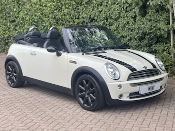Used MINI Convertible 2006 for sale - 76693032: Photo
