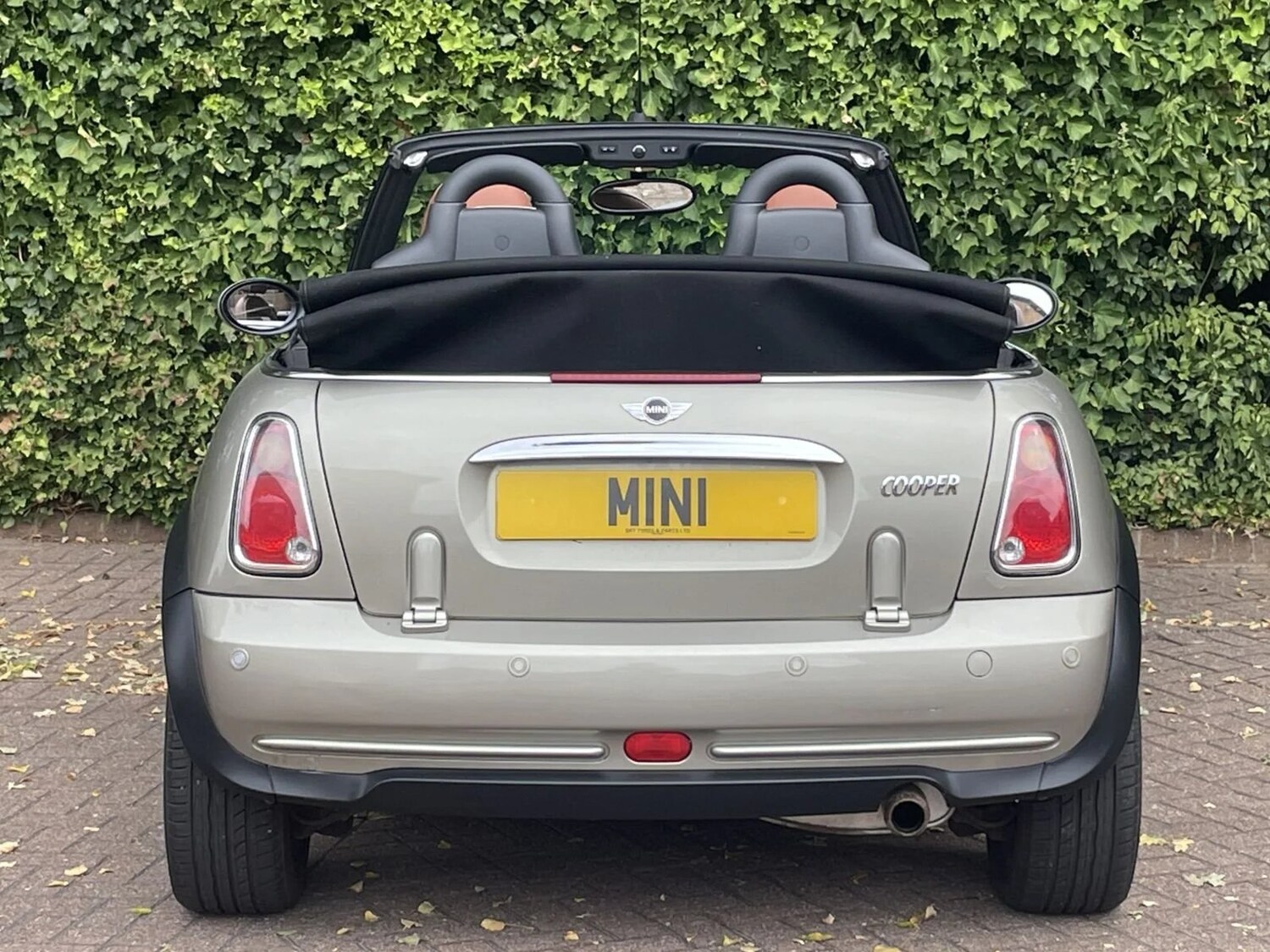 Used MINI Convertible 2007 for sale - 78064050: Photo 22