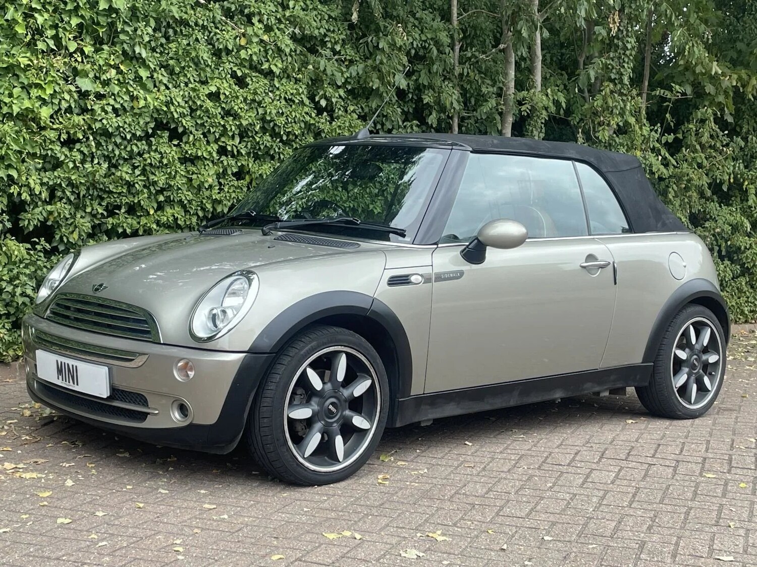 Used MINI Convertible 2007 for sale - 78064050: Photo 28