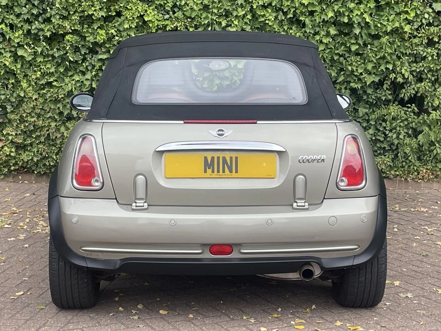 Used MINI Convertible 2007 for sale - 78064050: Photo 33
