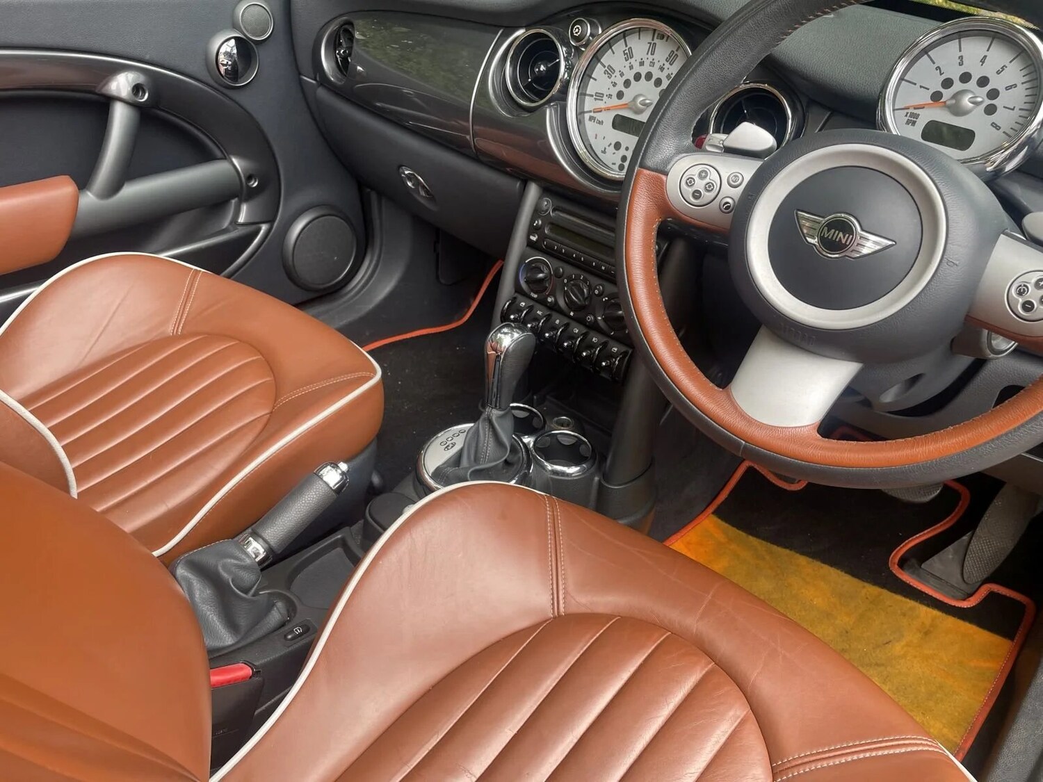 Used MINI Convertible 2007 for sale - 78064050: Photo 37