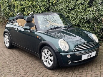 Used MINI Convertible 2005 for sale - 77721812: Photo