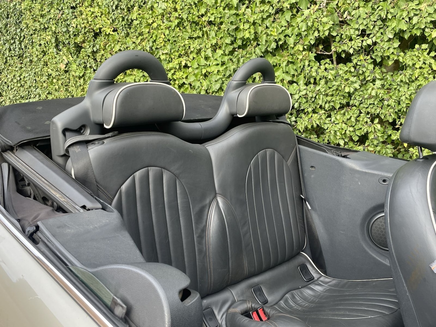 Used MINI Convertible 2008 for sale - 76847356: Photo 10