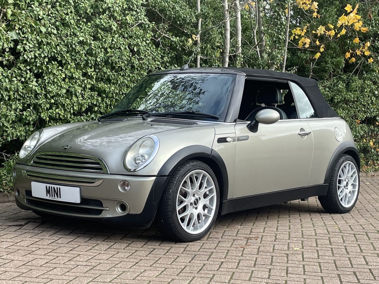 Used MINI Convertible 2008 for sale - 76847356: Photo 15