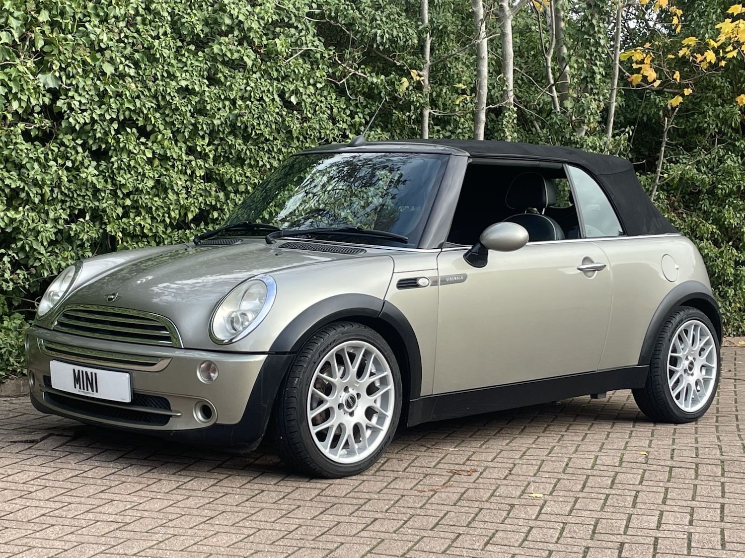 Used MINI Convertible 2008 for sale - 76847356: Photo 16