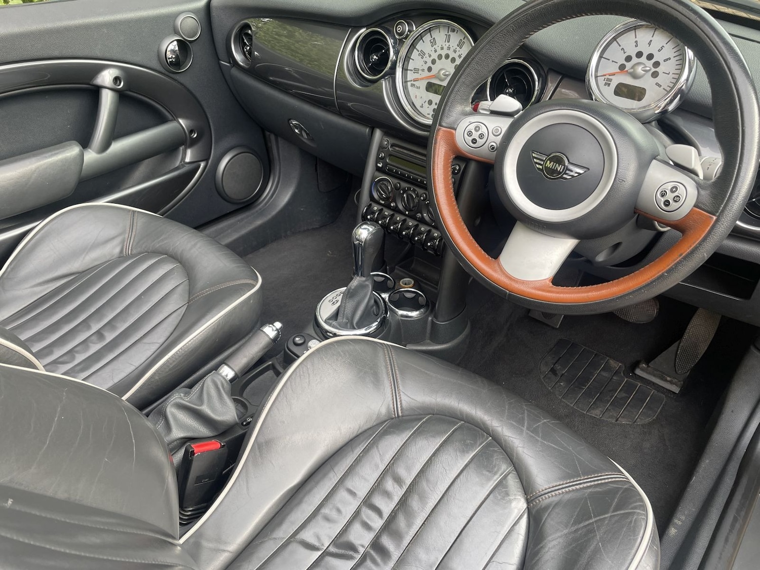 Used MINI Convertible 2008 for sale - 76847356: Photo 6