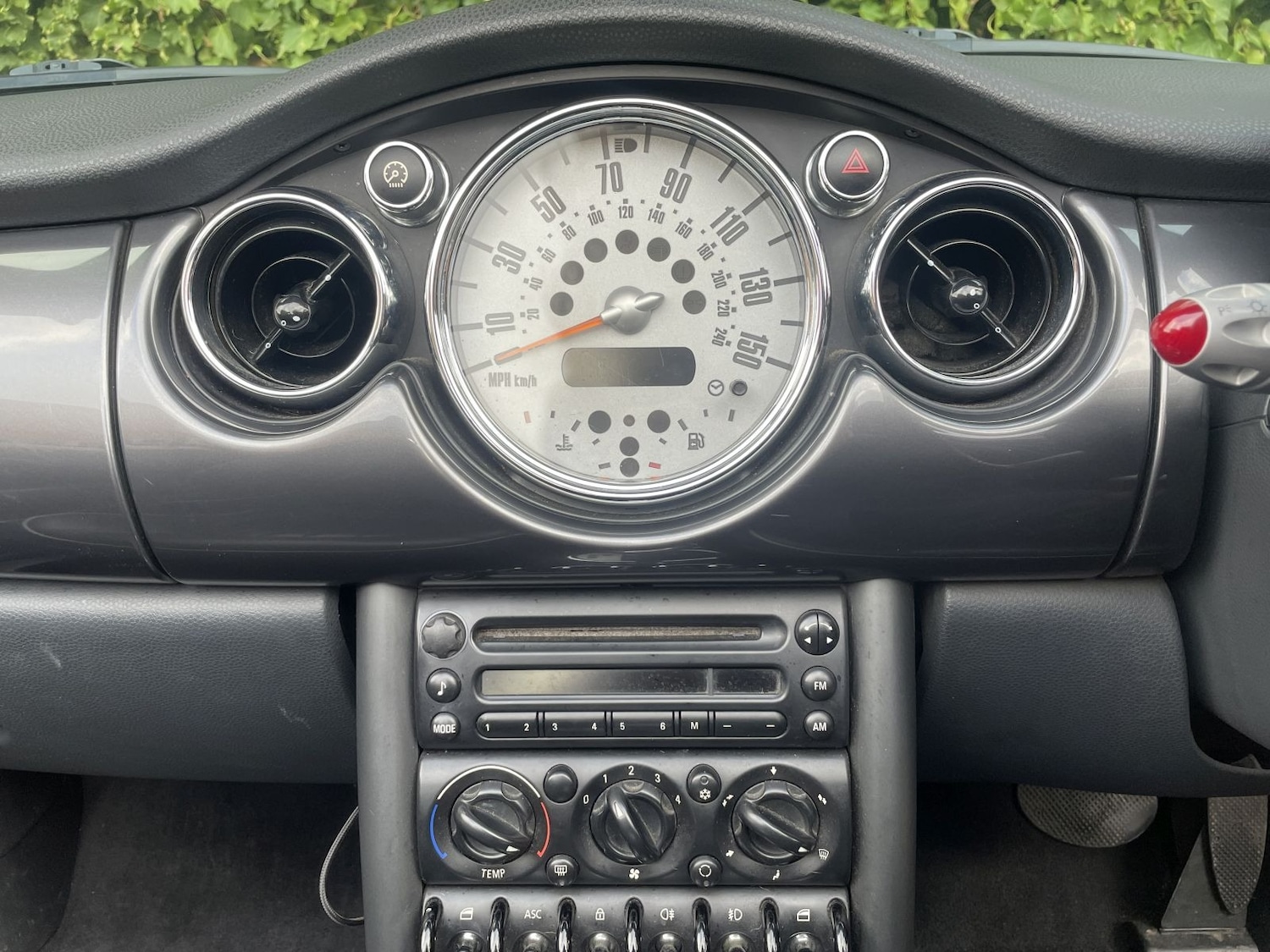 Used MINI Convertible 2008 for sale - 76847356: Photo 7