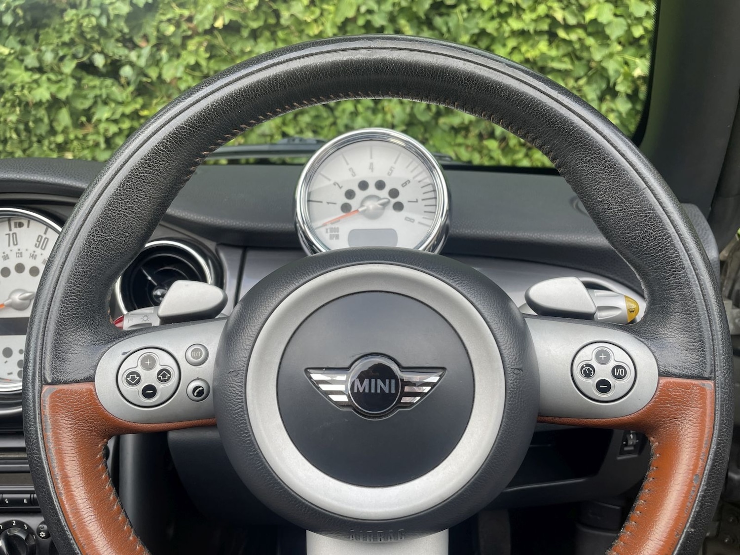 Used MINI Convertible 2008 for sale - 76847356: Photo 8