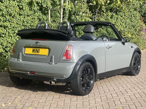 Used MINI Convertible 2008 for sale - 76222728: Photo 3