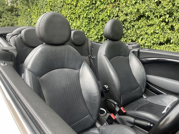 Used MINI Convertible 2010 for sale - 75627744: Photo 8