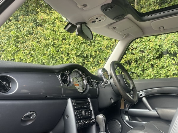 Used MINI Hatch 2004 for sale - 76156400: Photo 10