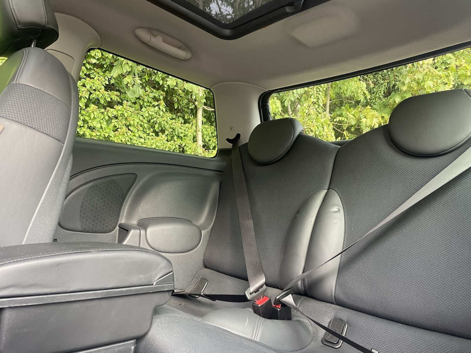 Used MINI Hatch 2004 for sale - 76156400: Photo 11