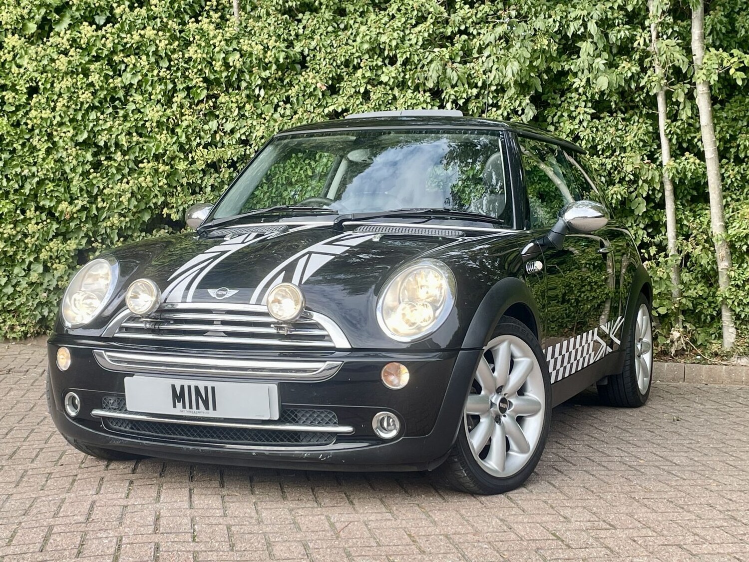 Used MINI Hatch 2004 for sale - 76156400: Photo 17