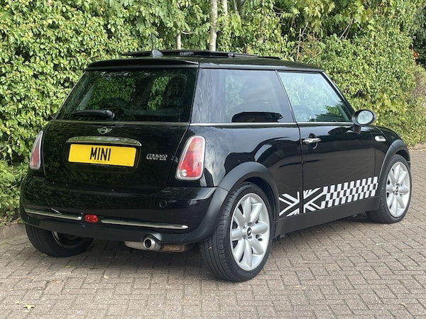Used MINI Hatch 2004 for sale - 76156400: Photo 4