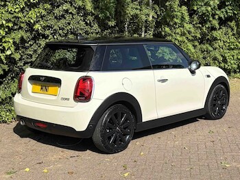 Used MINI Hatch 2018 for sale - 78433652: Photo