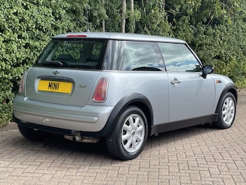 Used MINI Hatch 2002 for sale - 75555570: Photo