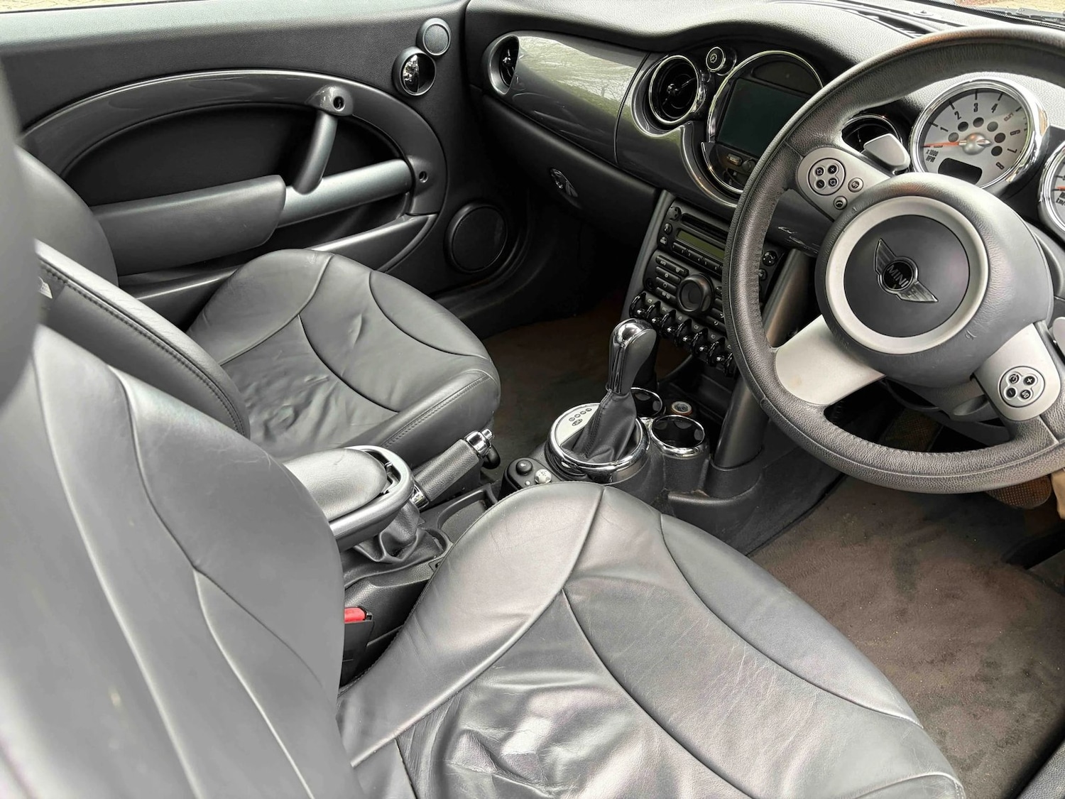 Used MINI Convertible 2008 for sale - 78015615: Photo 4