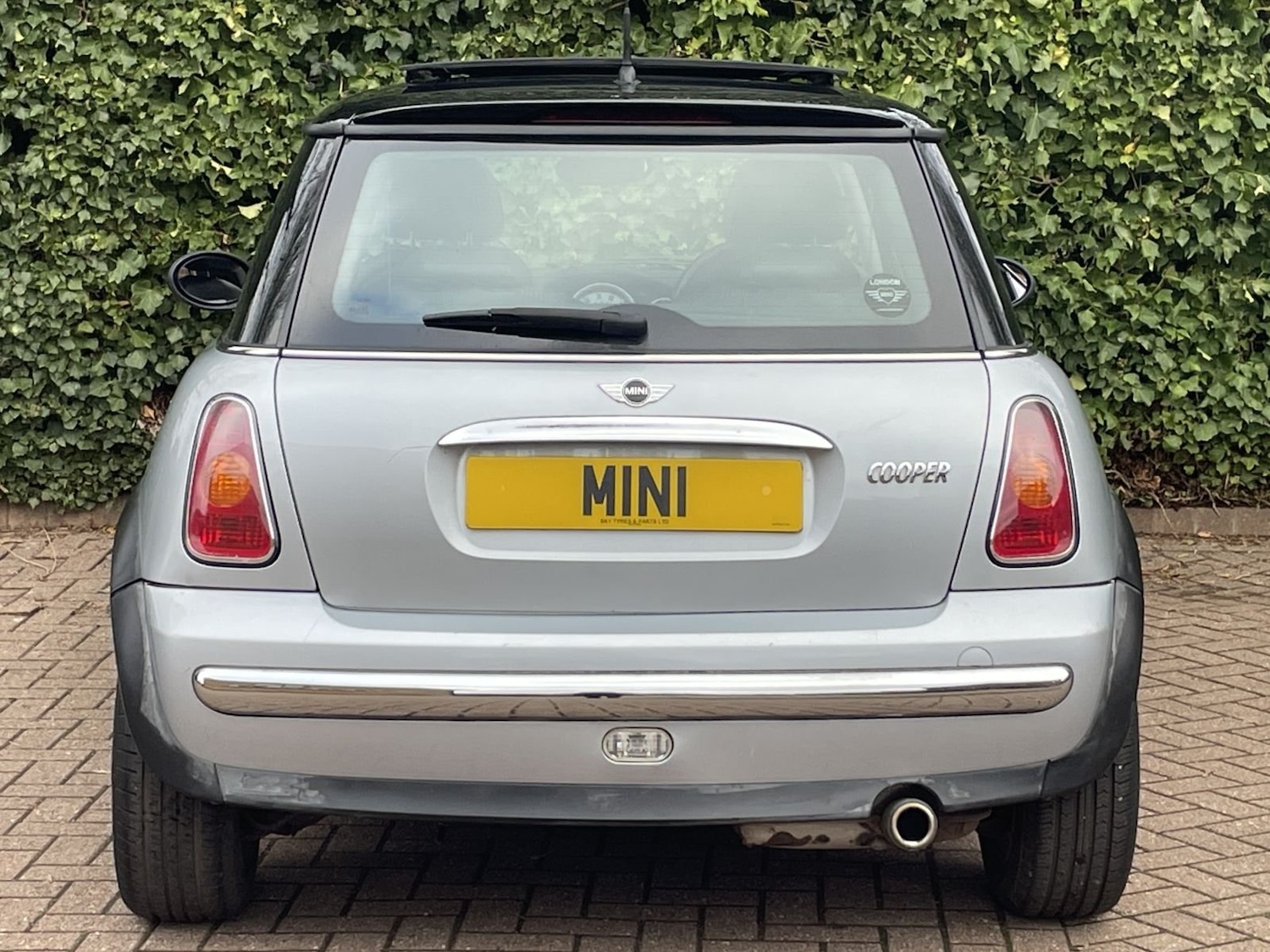 Used MINI Hatch 2002 for sale - 77192060: Photo 13