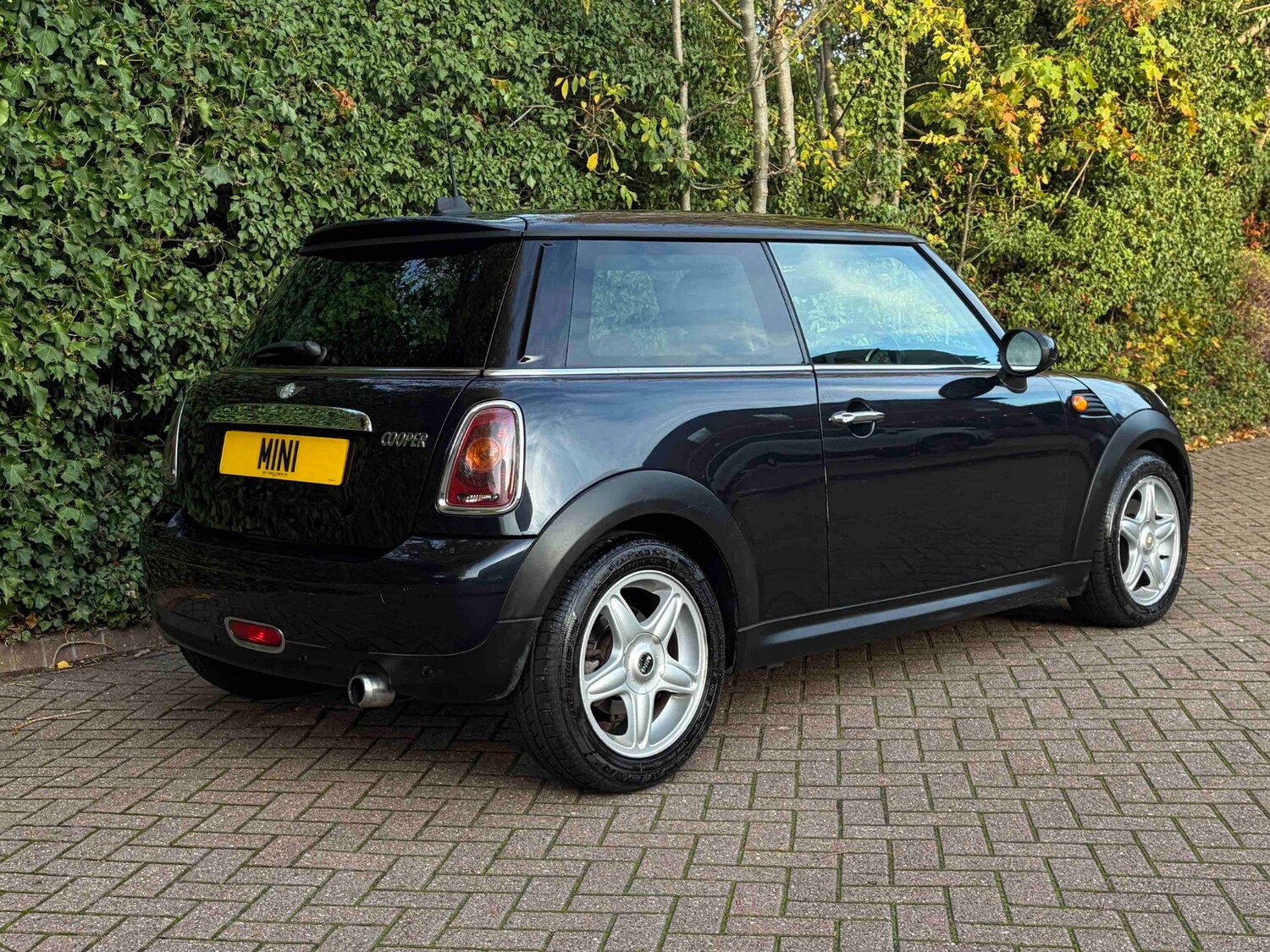 Used MINI Hatch 2008 for sale - 77137527: Photo 2