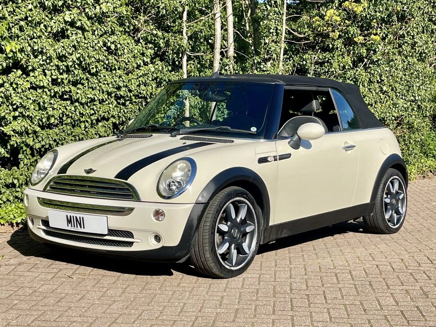 Used MINI Convertible 2008 for sale - 78125378: Photo 14