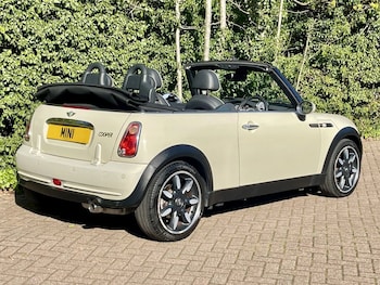 Used MINI Convertible 2008 for sale - 78125378: Photo