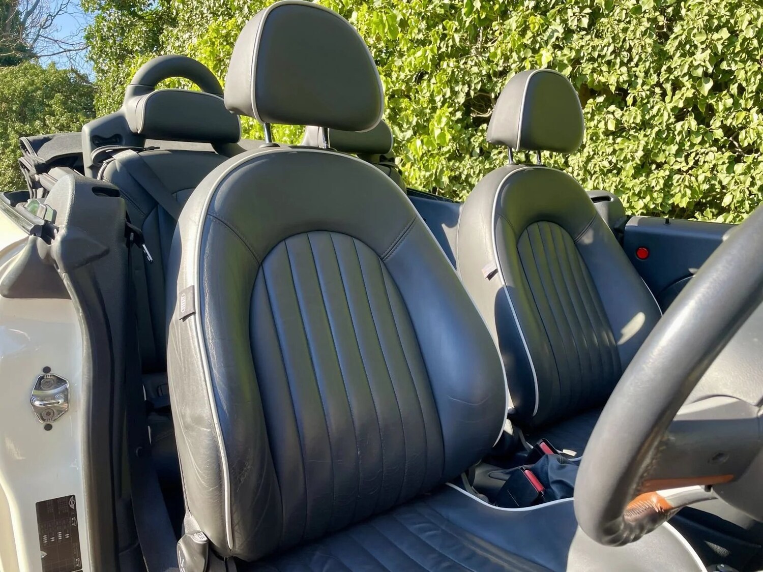 Used MINI Convertible 2008 for sale - 78125378: Photo 9