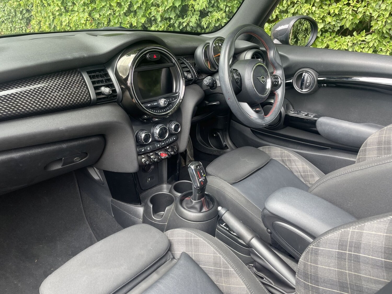 Used MINI Convertible 2019 for sale - 76156480: Photo 15