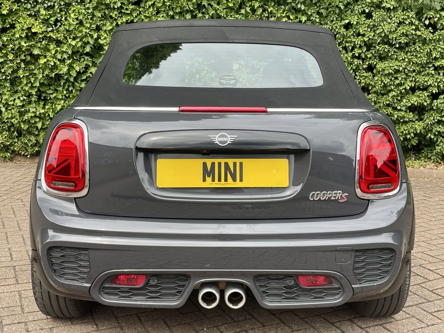 Used MINI Convertible 2019 for sale - 76156480: Photo 17