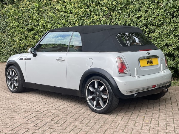 Used MINI Convertible 2008 for sale - 76205585: Photo 14