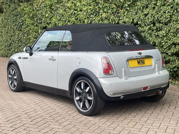 Used MINI Convertible 2008 for sale - 76205585: Photo 15