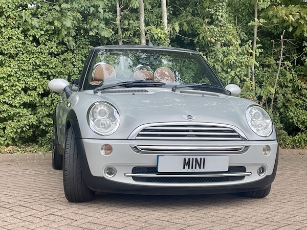 Used MINI Convertible 2008 for sale - 76205585: Photo 17