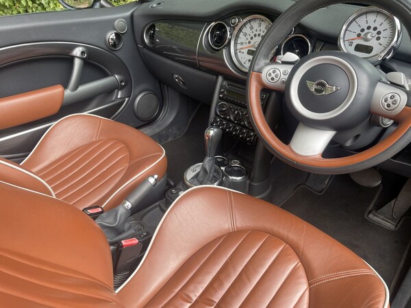 Used MINI Convertible 2008 for sale - 76205585: Photo 5