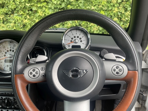 Used MINI Convertible 2008 for sale - 76205585: Photo 7