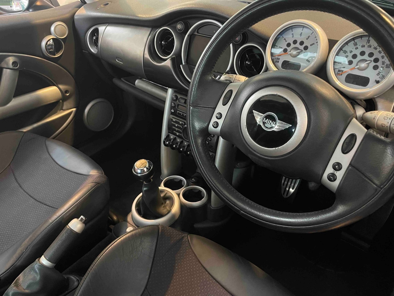 Used MINI Hatch 2002 for sale - 76146815: Photo 5